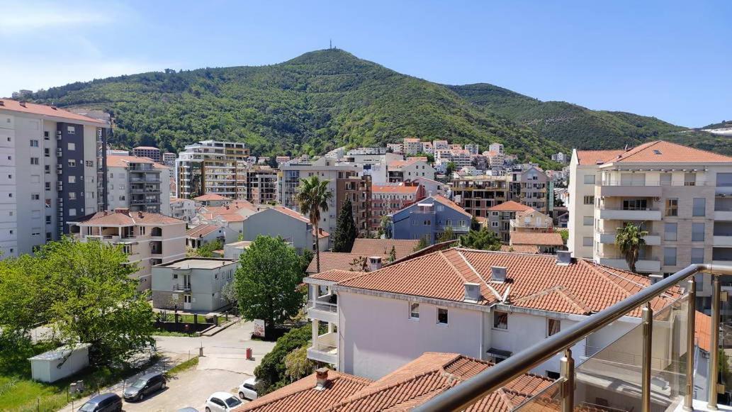 בודווה Apartment Adrialux מראה חיצוני תמונה