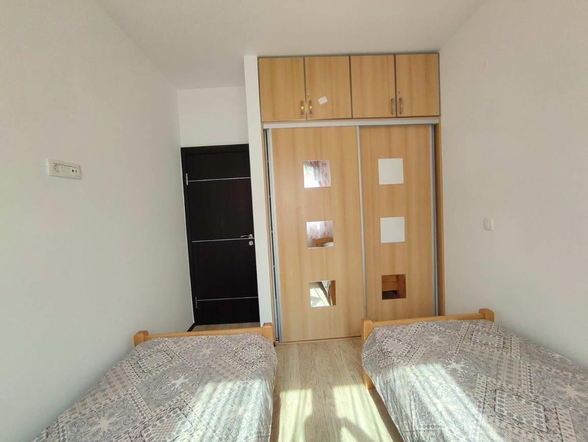 בודווה Apartment Adrialux מראה חיצוני תמונה