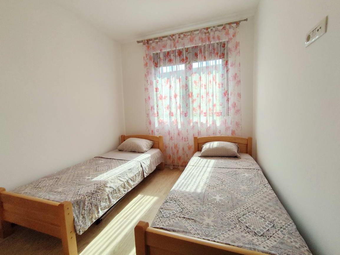 בודווה Apartment Adrialux מראה חיצוני תמונה