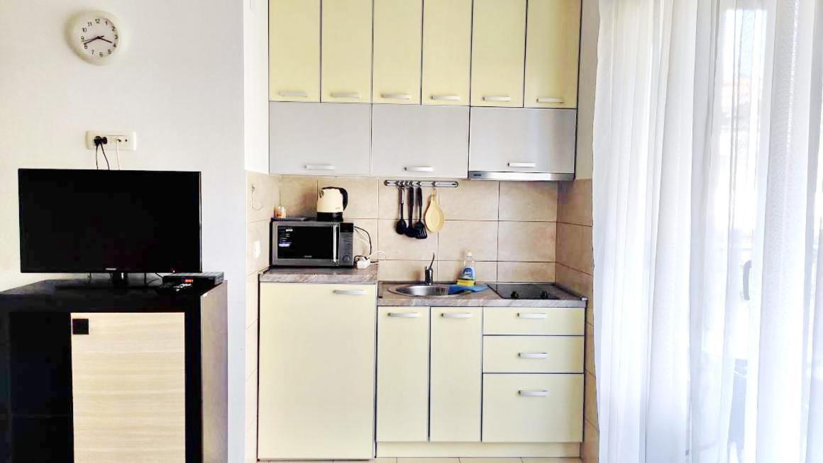 בודווה Apartment Adrialux מראה חיצוני תמונה